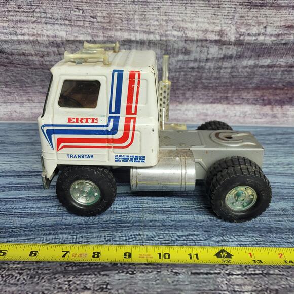 Vtg Ertl transtar Pressed Steel International cabover single axle semi white - Picture 1 of 8
